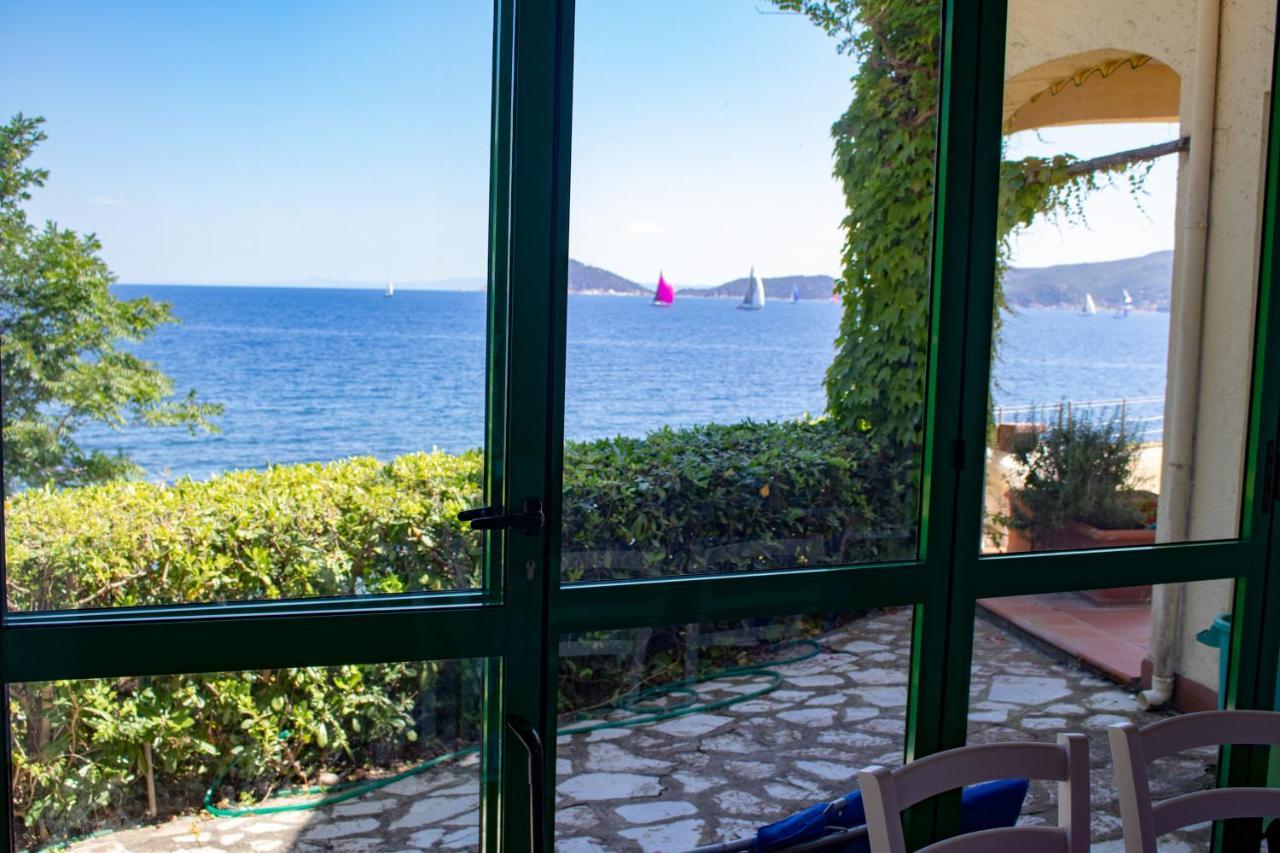Villa Le Sprizze A Bordo Del Mare - Goelba Марчиана-Марина Экстерьер фото