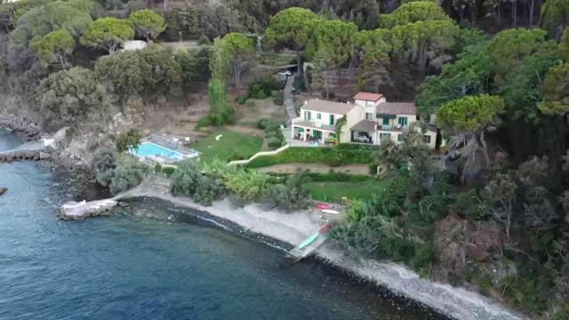 Villa Le Sprizze A Bordo Del Mare - Goelba Марчиана-Марина Экстерьер фото