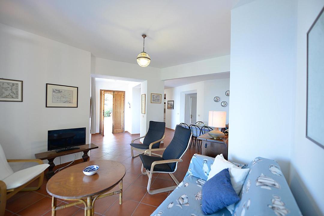Villa Le Sprizze A Bordo Del Mare - Goelba Марчиана-Марина Экстерьер фото