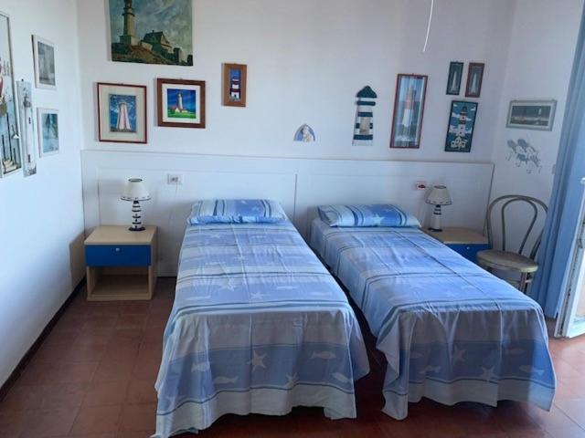 Villa Le Sprizze A Bordo Del Mare - Goelba Марчиана-Марина Экстерьер фото
