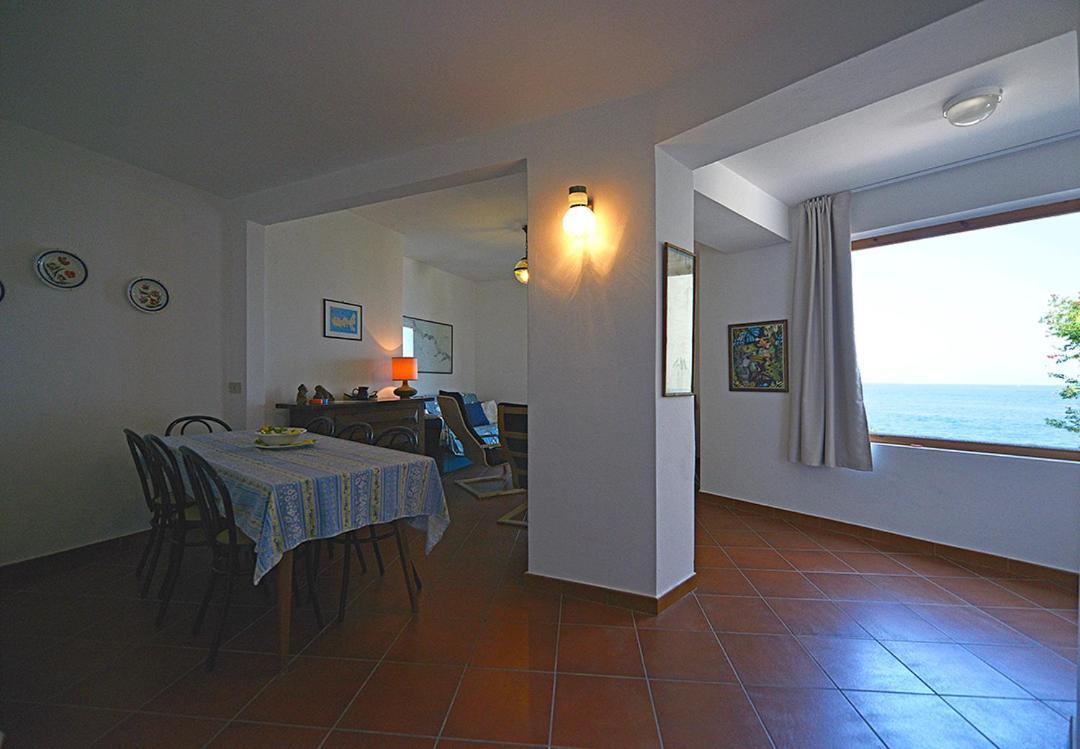 Villa Le Sprizze A Bordo Del Mare - Goelba Марчиана-Марина Экстерьер фото